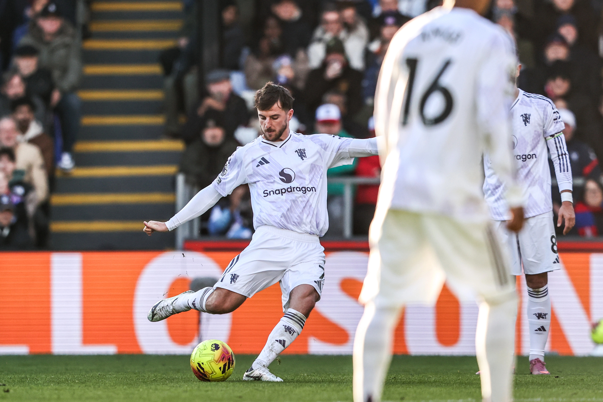 Momentum key as opportunity knocks for Manchester United